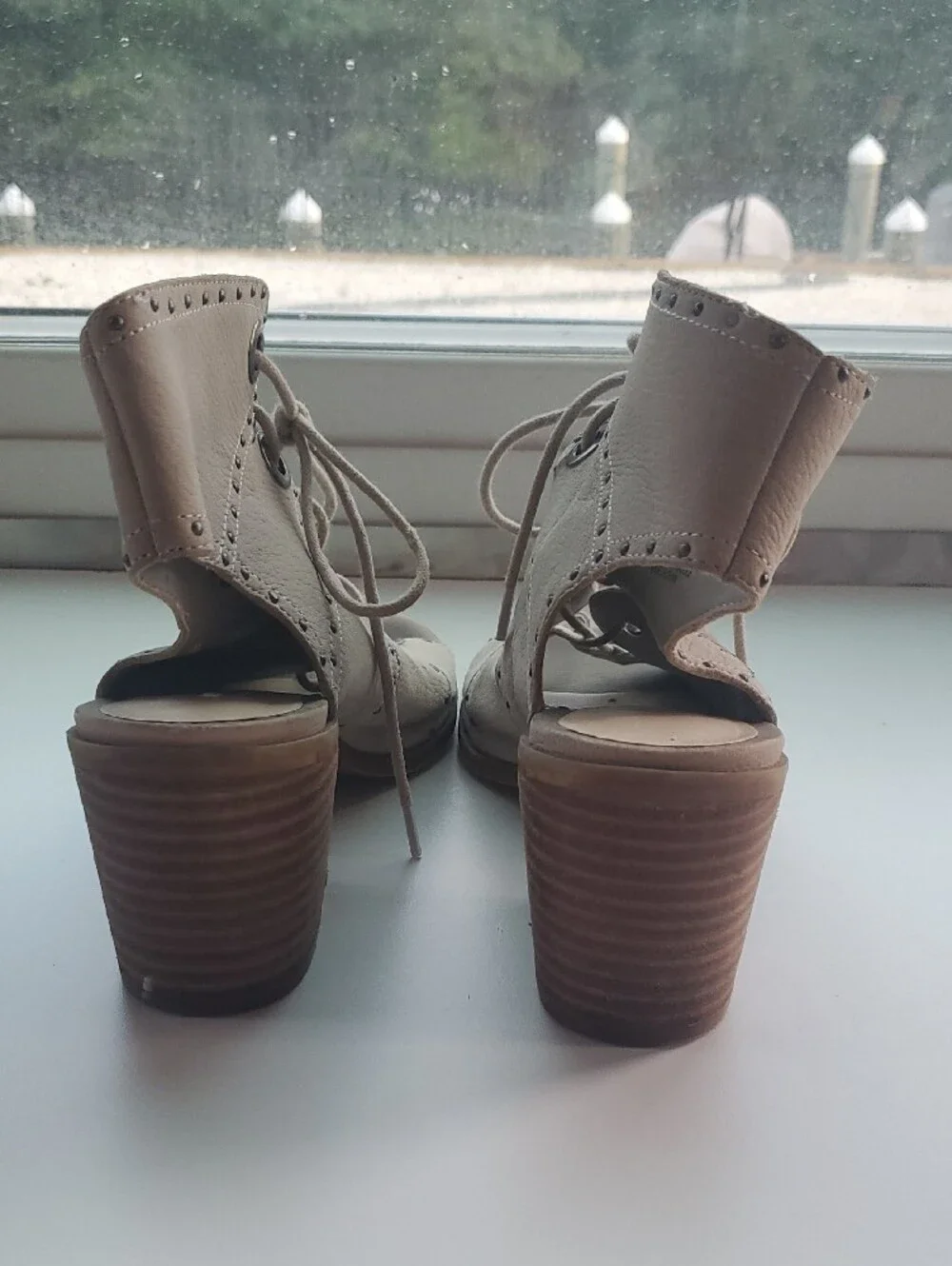 Lace-Up Open-Toe Block Heel Sandals in Light Beige